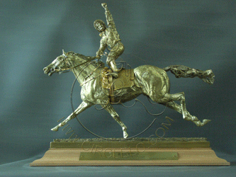 Silentwitness-bronze-ref\SW-Bronze-pre-patina-360-LOGO-333.gif